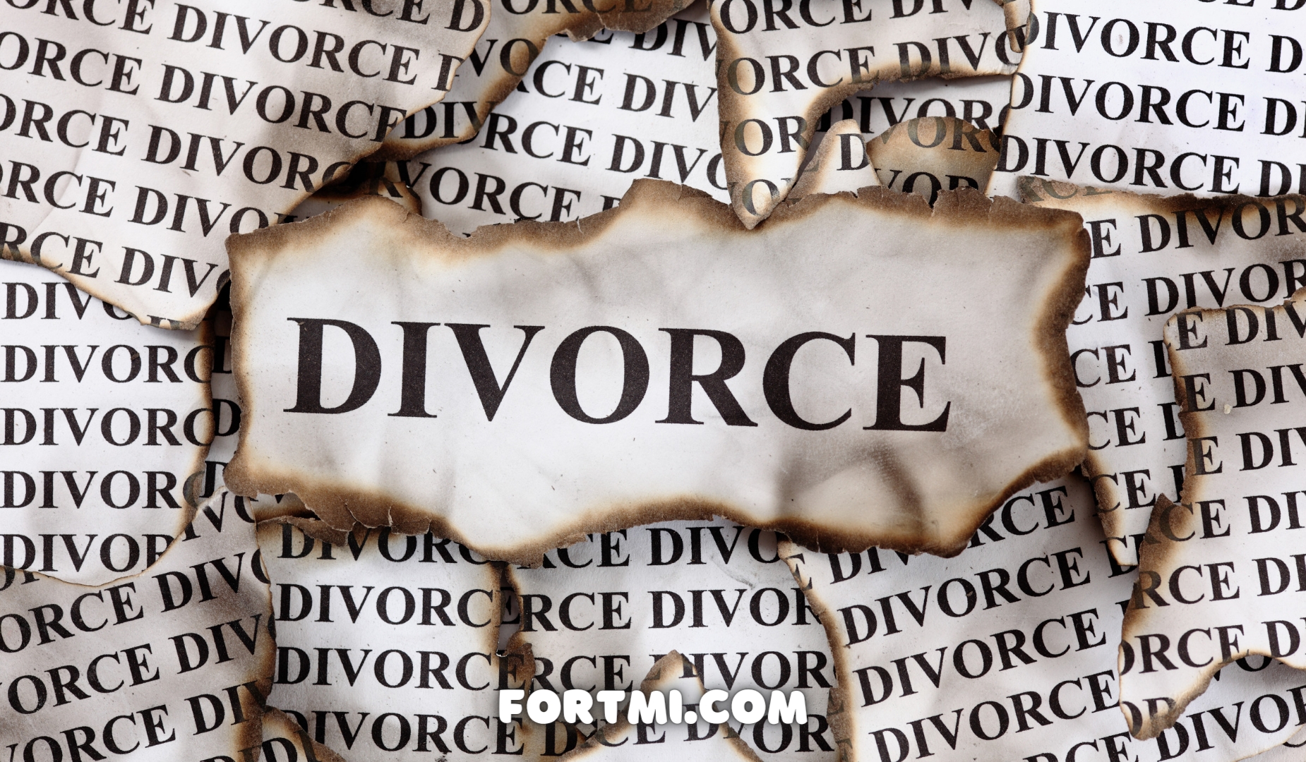 Что значит развод. Divorce Word.